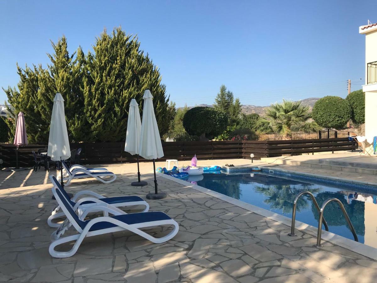 Villa Lilly Peyia Exterior foto